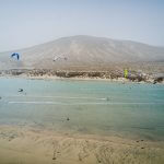 Vent et ciel blanc sur Fuerteventura