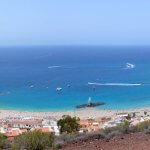 Los Cristianos, tenerife : grande plage vue depuis la colline